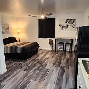 Apartment #4 New! Cozy Private Studio! Self Checkin Studio Apt, Keaau