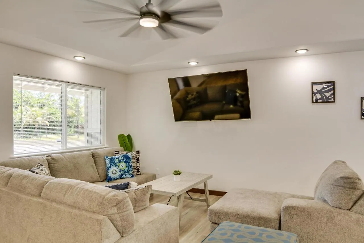 Holiday home Keaau Getaway With Patio, 3 Mi To Shipman Beach!